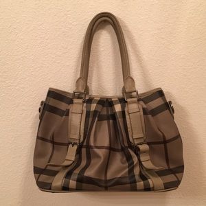 Burberry handbag 👜